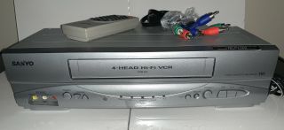 Sanyo Vwm - 950 4 Head Hi - Fi Stereo Vcr Vhs Player W/ Remote Av Cables