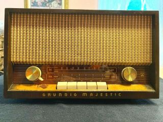 Grundig Majestic Am/fm Wood Case Tabletop Radio Model 92 Us Circa 1960 W.  Germany