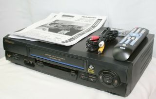 Panasonic Pv - V4611 Vhs Hifi Video Cassette Recorder Vcr Player With Remote