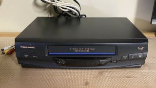 Panasonic Omnivision Vcr Plus Vhs Player Recorder Pv - V4520 With Av Cable