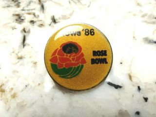 1986 Iowa Hawkeyes Football Rose Bowl Lapel Pin