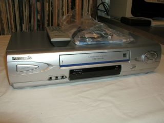Panasonic PV - V464S OMNIVISION VHS VCR - 4 HEAD - HI - FI STEREO 2