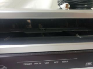 SANYO 4 - Head VCR VHS Player Recorder Model VWM - 800 w AV Cables 2