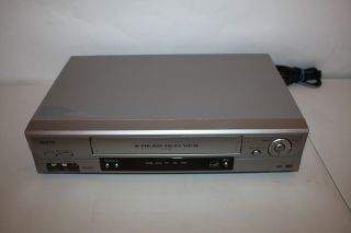 Sanyo Vwm - 900 Vhs/vcr Player / Recorder 4 Head Hi - Fi Euc (no Remote)