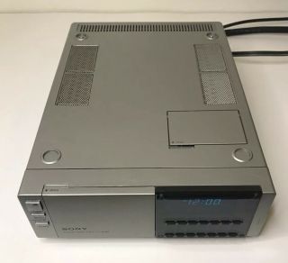 Vintage Sony TT - 2000 Betamax Portable Tuner Timer Unit Powers On 2