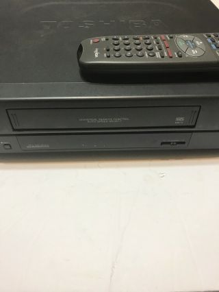 Toshiba M - 672 VCR VHS 4 Head Hi Fi Stereo Video Cassette Recorder Player 2