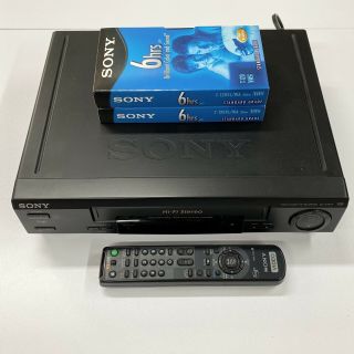 Sony Slv - 679hf Black Vcr Vhs Player/recorder W/ Remote & 2 Blank Vhs Tapes