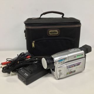 Panasonic Nv - Vs5 S - Vhs - C Camera Camcorder With Accessories 305