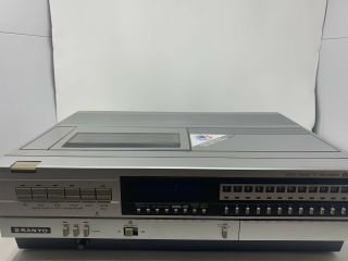 Sanyo Beta Player Recorder Vcr 3900 Ii Betamax Parts Only