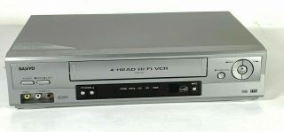 SANYO VWM - 900 VHS Player 4 Head Hi - Fi VCR Video Cassette Recorder & A/V Cable 2