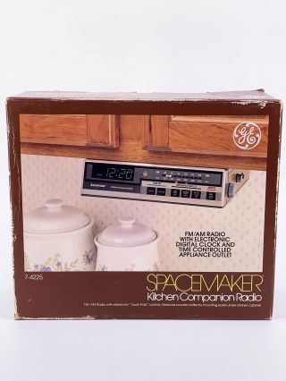 Ge Spacemaker Kitchen Companion Under Cabinet Radio 7 - 4225 Old Stock Vintage