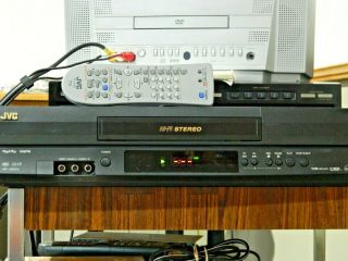 Jvc 4 - Head Hi - Fi Vhs Video Cassette Player Recorder Hr - J692u W/remote See Video