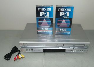 Jvc Hr - Xvc27u Dvd Vcr Combo Player Vhs Recorder 4 - Head Hi - Fi W/cables & 2 Tapes