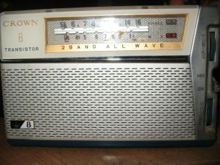 Vintage CROWN TR - 802 AM/SW 8 Transistor Radio Japan Leather Case Short Wave & AM 2