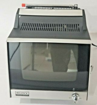 Vintage 7 " Sony Tv - 720u Portable Black And White Television Tv Antenna
