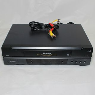 Toshiba W - 422 Vcr 4 Head Hifi Vhs Video Cassette Recorder Player No Remote