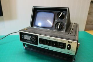 Vintage Panasonic Tr - 545 Portable Pop Up B&w Television With Am/fm Radio 1979