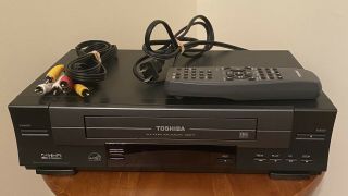 Toshiba Vcr Vhs Recorder W512 W/ Remote & Av Cable & Fully Functional.