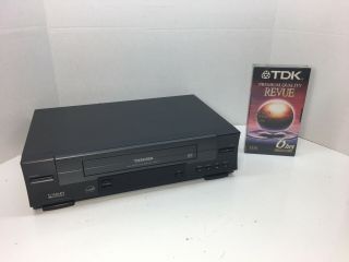 Toshiba W - 512 Vhs Player Vcr 4 Head Stereo Video Recorder W/ Tape W512