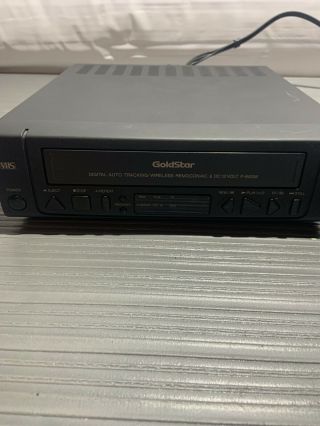 VCR (VHS Player) Goldstar P - 600M w/ Digital Audio Tracking EUC - CLEAR PICTURE 2
