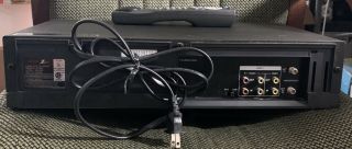 Zenith Inteq IQVB423 4 - Head Hi - Fi VCR VHS Recorder Tape Player - with Remote 3