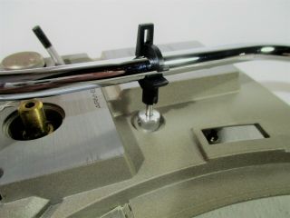 Pioneer PL - 518 Tone Arm Rest Adjustable PL - 560 PL - 516 Turntable PL - 540 PL - 516 3