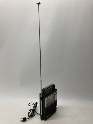 Vinage GE General Electric Model 7 - 2929A AM/FM/TV Audio Portable Radio - 3