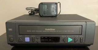 Vcr (vhs Player) Goldstar Gvp - C135 W/ Digital Audio Tracking Euc -