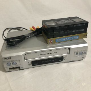 Sanyo Vwm - 800 Vhs Hifi Stereo Vcr Player With 2 Movies And