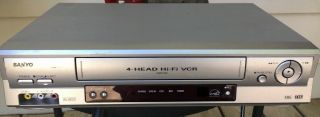 Sanyo Vwm - 900 4 - Head Hi - Fi Video Cassette Recorder Vhs Player