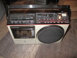 Vintage Ge General Electric Am/fm Radio Cassette Recorder Great 3 - 5244b