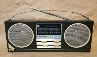 Realistic Am / Fm Stereo Mate 12 - 705 Portable Shop Radio Mini Boombox