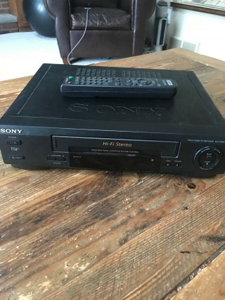 Sony Slv - 679hf Vhs Vcr Vintage Video Cassette Player Recorder With Remote