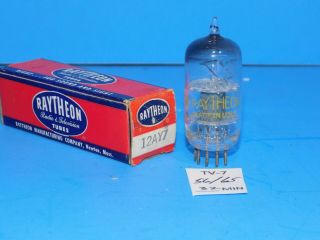 Nos Raytheon 12ay7 Low Noise Tube With Angled Square Getter 1963