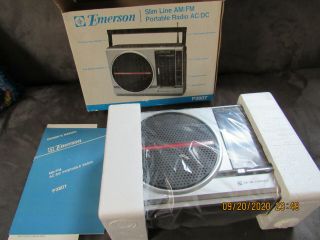 Vintage Emerson Model P3807 Slim Line Am/fm Ac/dc Portable Radio