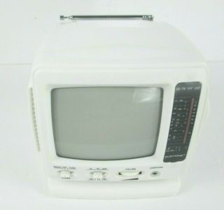 Vintage Suntone 5 " Elec1900 Black And White Tv With Am/fm Radio And A/v Input