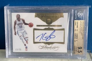 Kevin Durant 2015 - 16 Panini Flawless Signatures On Card Auto /25 Bgs 9.  5