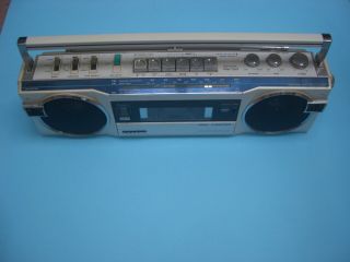 Sanyo M - 7770k White Boombox Am/fm/sw Cassette Player For Repair Or Parts
