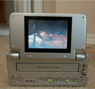 Eddie Bauer 5 " Active Matrix Lcd Monitor/vcp Combo Portable Vhs Tape Player,  Bag