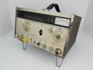 Vintage Hp Hewlett - Packard Agilent Keysight 8654b Signal Generator As - Is
