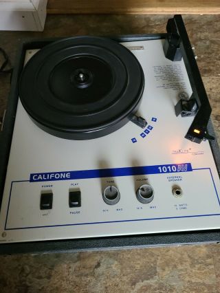 Califone Phonograph 1010av Powers On