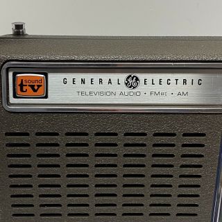 GE General Electric Vintage AM/FM/TV Band Multiband Radio,  Model 7 - 2930B 3