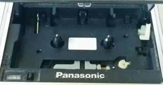 VINTAGE PANASONIC PORTABLE CASSETTE PLAYER / RECORDER SLIM LINE RQ - 2739 - 3