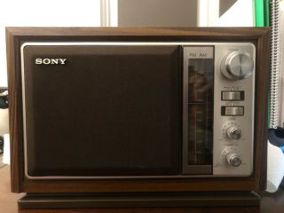 Vintage Sony Icf - 9740w Radio Am Fm Simulated Wood Cabinet And Sounds Great