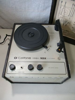 VINTAGE 1950 ' S CALIFONE 1420K PHONOGRAPH RECORD PLAYER TURNTABLE,  SPEAKERS WOR 2