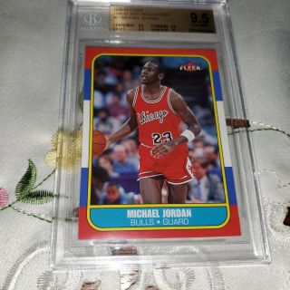 2006 - 07 Fleer 1986 Michel Jordan Anniv.  Rookie Basketball Card Grade Bgs 9.  5