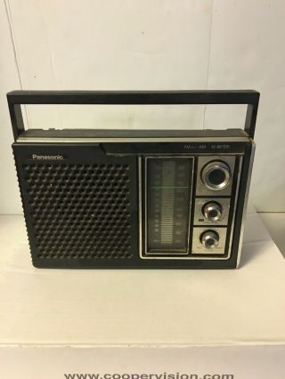 Vintage 1968 Panasonic Rf - 594 Vietnam Era Lightweight Am/fm Ac/dc Portable Radio