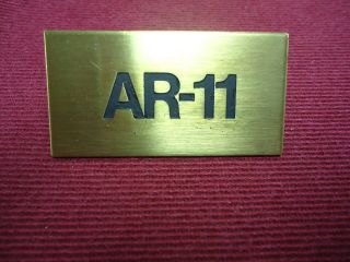 Acoustic Reseach Ar - 11 Logo Plate - Black On Brass Engraved