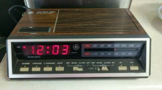 Retro Ge Alarm Am/fm Clock Radio,  Two Wake Times,  Model 7 - 4616b