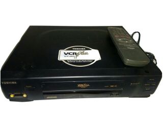Toshiba Vcr W/ Oem Remote.  And Cleaned Vhs Video Cassette Recorder